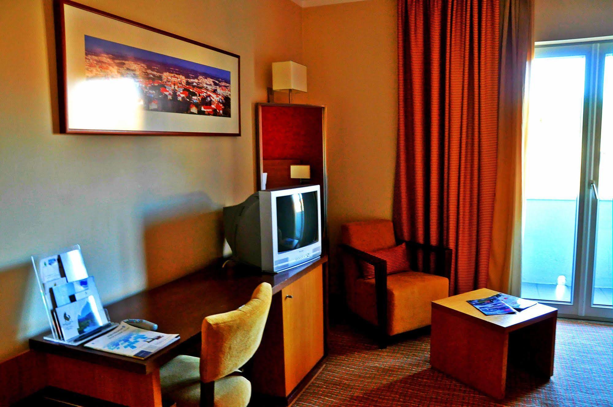 Hotel Lusitania Congress & Spa Guarda Exterior foto